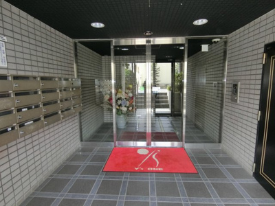 【エントランス】 | Y's ONE