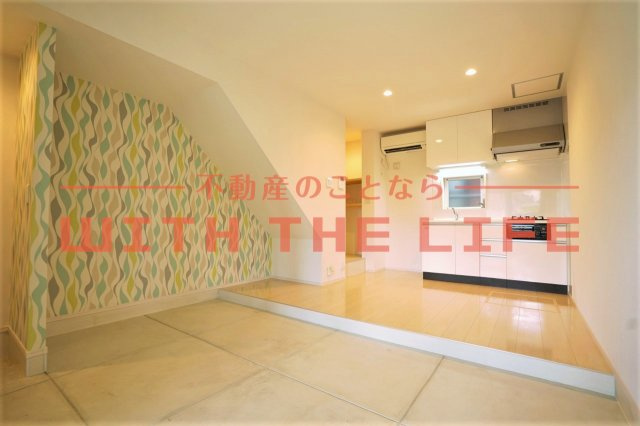 R-BOX津福III【キャッシュバック対象物件】の居間・リビング|使いやすいリビングです