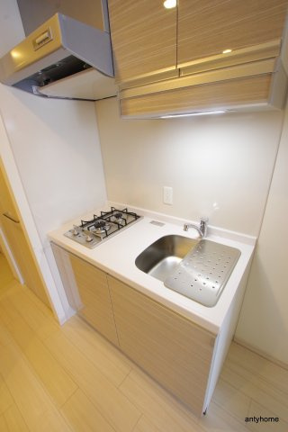ライブカーサ本町　仲介手数料無料のキッチン