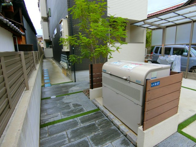 アライアンス富田林のエントランス