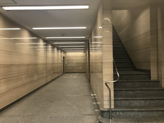 アクサ小伝馬町ビルのロビー