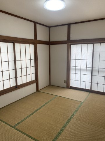 【 貸主 】ハウスエムの和室|101号室