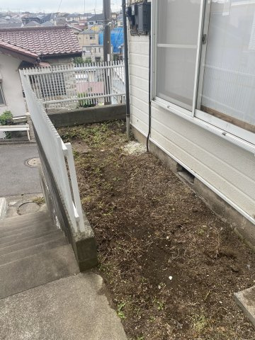【 貸主 】ハウスエムの庭|東側