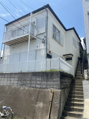 【 貸主 】ハウスエムの外観