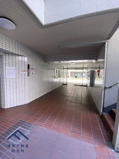 ロータリープラザ博多駅東のエントランス