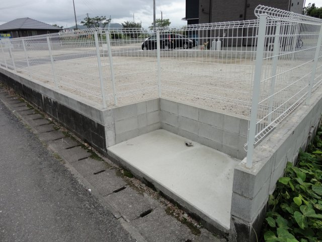 宇土市走潟町分譲地の周辺|ゴミステーションです。