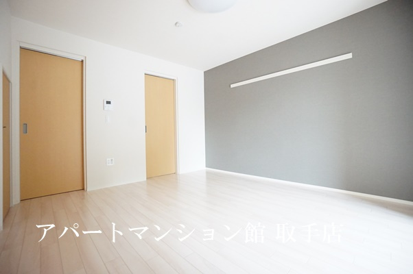 フォーレストガーデンの居間・リビング