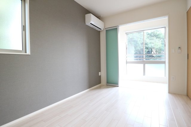 フォーレストガーデンの居間・リビング