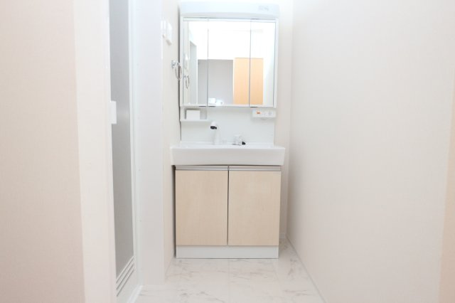 フォーレストガーデンの独立洗面台