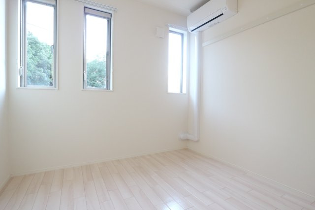 フォーレストガーデンの寝室