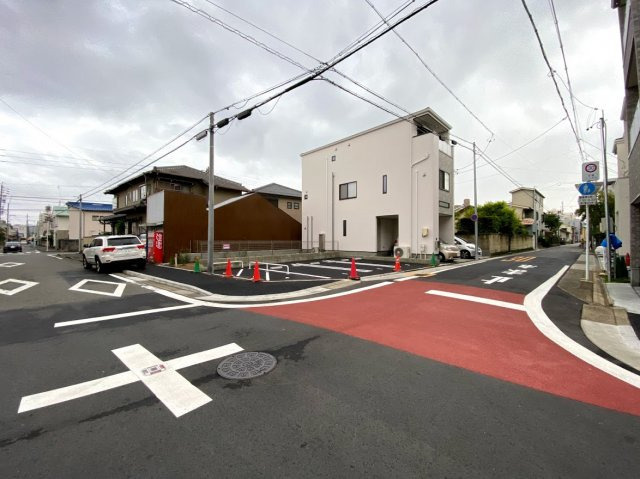 【周辺】 | 嶋田商店御器所4丁目駐車場（駐車場） | 道路からみた月ぎめ駐車場の写真です