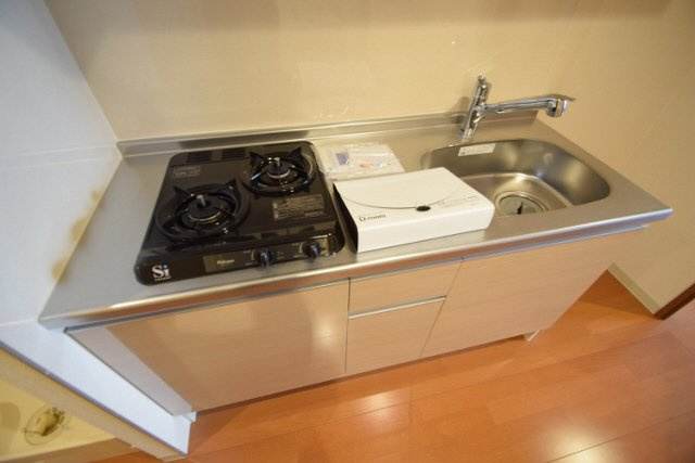 アンクレージュ西船橋のキッチン|2口ガスコンロ付
