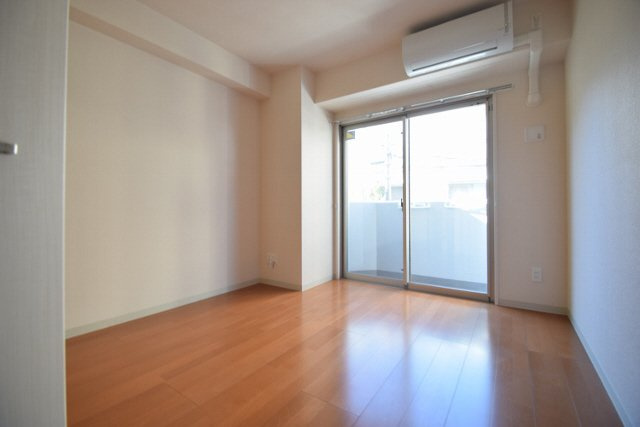 アンクレージュ西船橋の居間・リビング|西向き