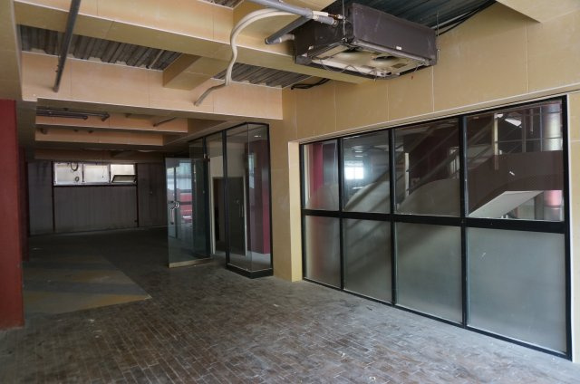 第9晴和ビル　2階左の内装