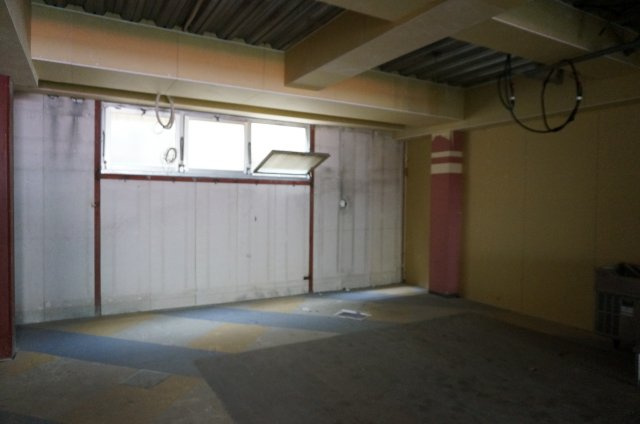 第9晴和ビル　2階左の内装