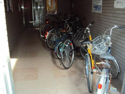 サンモールコート東洞院の駐車場|駐輪スペース