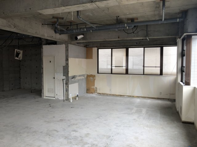 Aスタービル2階の内装