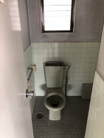 Aスタービル2階のトイレ