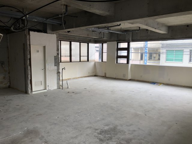 Aスタービル2階の内装