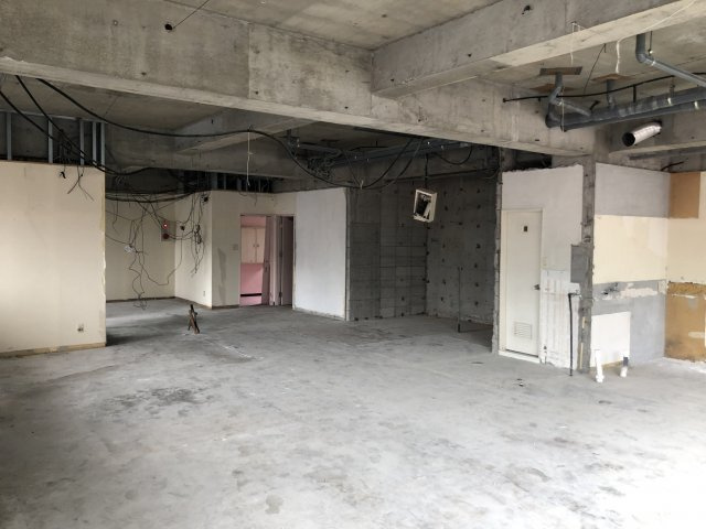 Aスタービル2階の内装