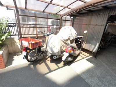 【その他共用部分】 | オアシスマンションプレジデント山王 | バイク置場です。