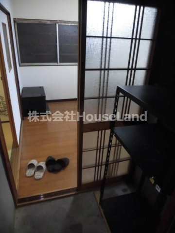 中之島アパートの玄関