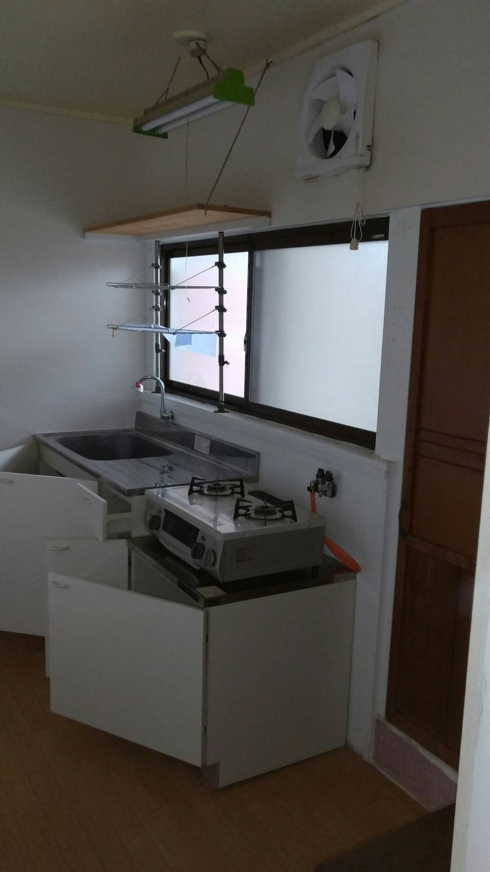 中之島アパートのキッチン