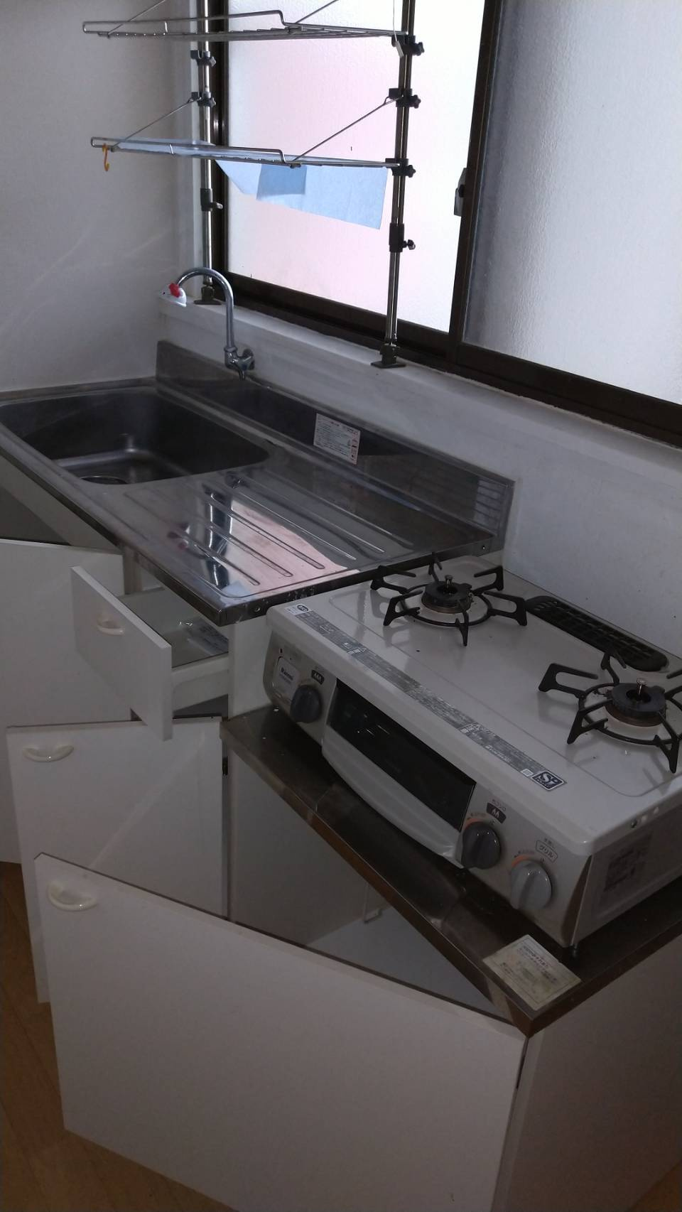 中之島アパートのキッチン