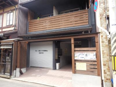 ドーリアＫＹＯＴＯ大宮のエントランス