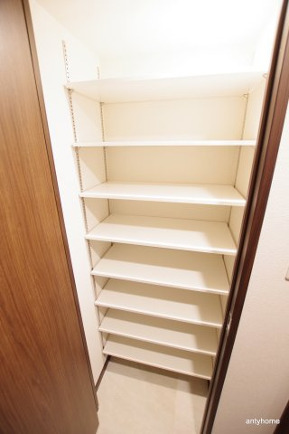 スプランディッド新大阪5　仲介手数料無料の収納