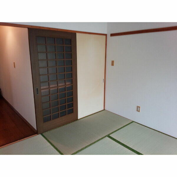 クレセントパレスの収納