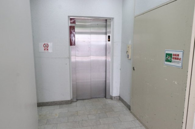 【エントランス】 | URG魚町ビル10