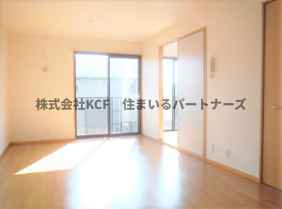 【居間・リビング】 | フィールドリバーII | リビングです