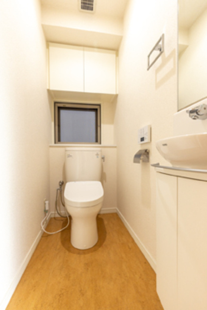 ヒルクレスト御茶ノ水のトイレ|※写真は同タイプの別室になります