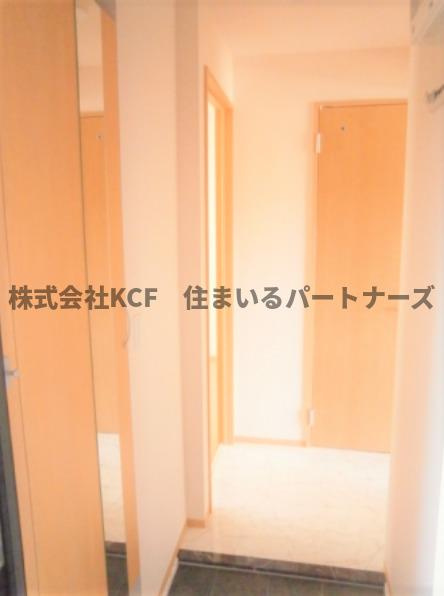ウィン・レーベンⅡの玄関|ゆったりとした玄関です