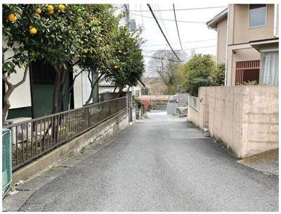 【前面道路含む現地写真】 | 鎌倉市大船　売地