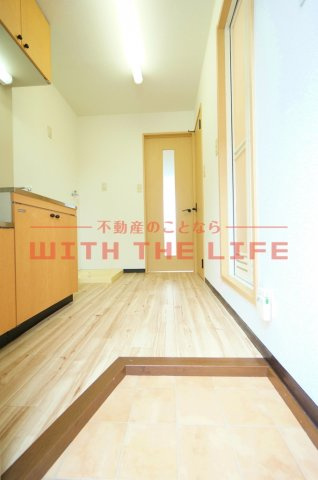 カムアイズ宮ノ陣【キャンペーン対象物件】の玄関|明るい玄関です