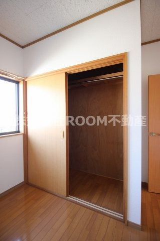 ハイクオリティーハイツの収納|こまごまとしたものを収納できそうですね