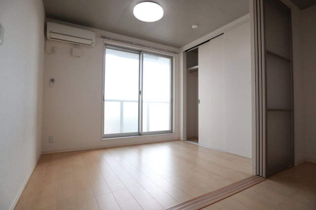 ラフェリオ武蔵砂川の寝室