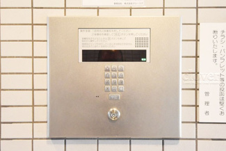 【エントランス】 | オートロック付き
