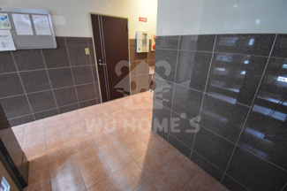 【エントランス】 | 落ち着いたエントランスです