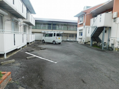【駐車場】 | ハイマートエル　B
