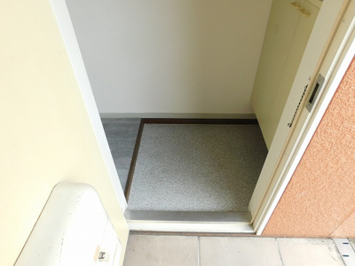 【玄関】 | ハイマートエル　B | ※同建築会社施工別物件参考写真