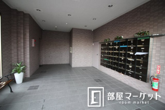 【エントランス】