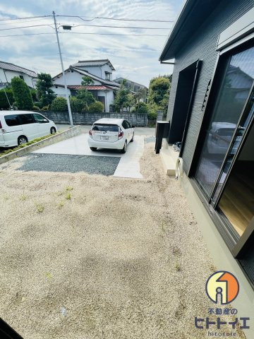 城島町楢津新築住宅の駐車場