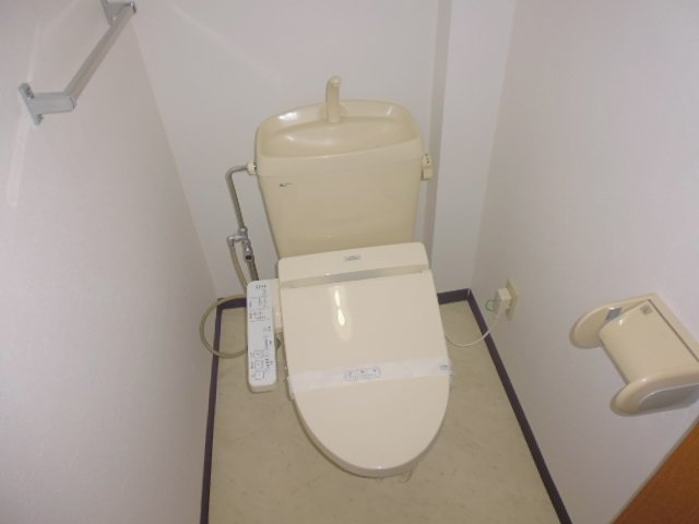 倉敷市児島上の町２丁目の賃貸マンションのトイレ