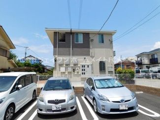 【駐車場】