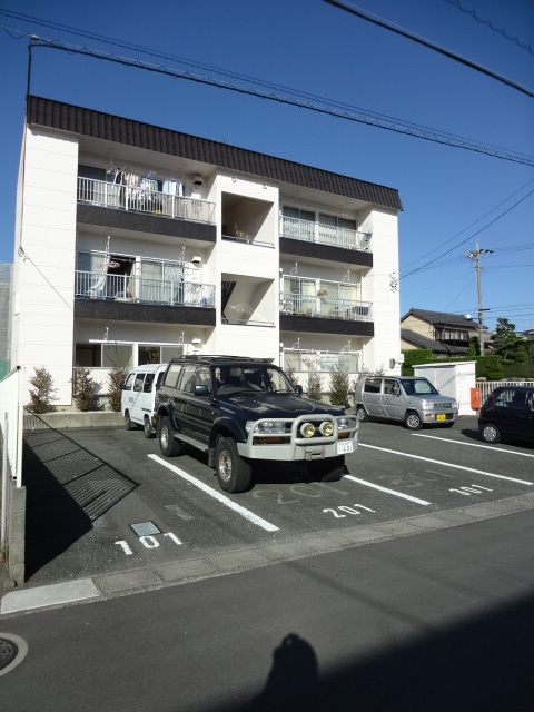 第三欣生荘の駐車場|駐車場完備です