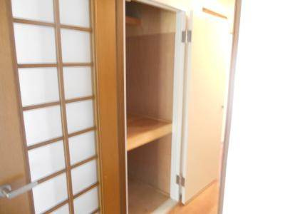 ピアレス千本の収納|廊下収納