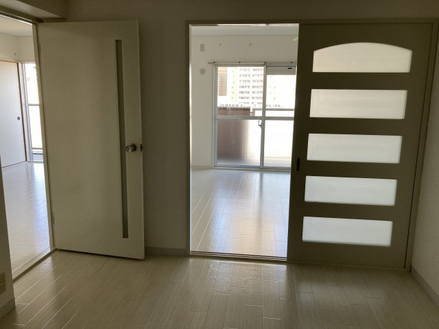 エクセル難波の洋室